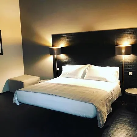 Гостьовий будинок Salina Luxury Парма