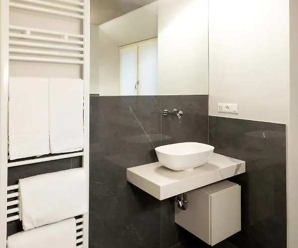 Salina Luxury Guest house