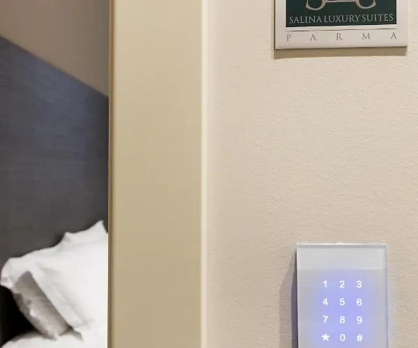 Salina Luxury 4* Parma